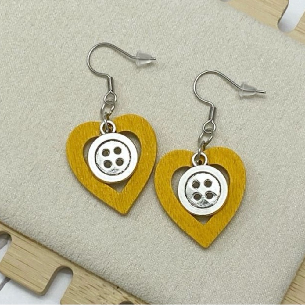 Sewing Button Theme Earrings - Crafter Theme Gift - Love Sewing Earring